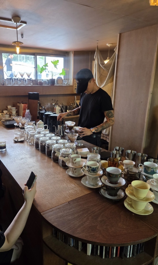 Cafe Beolsae interior view